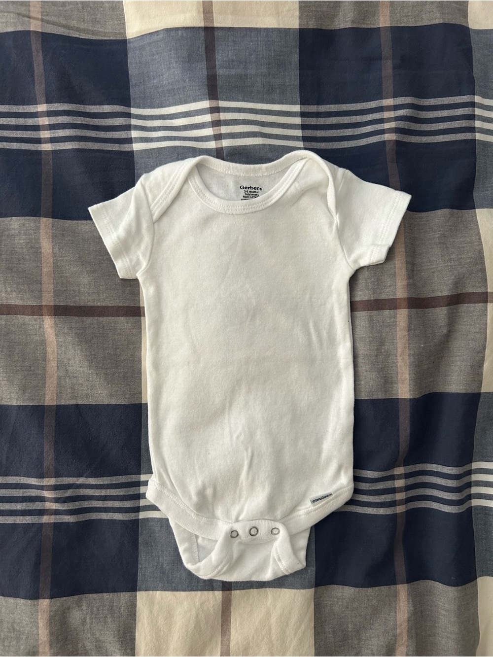 Gerber White Short-Sleeve Baby Bodysuit One-Piece (4 pack)